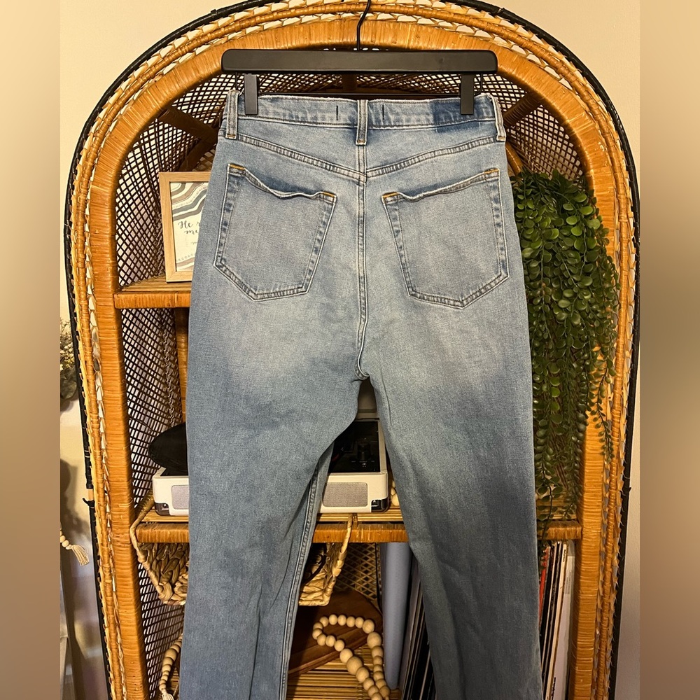 A&F 90s Slim Straight Cross waist jeans